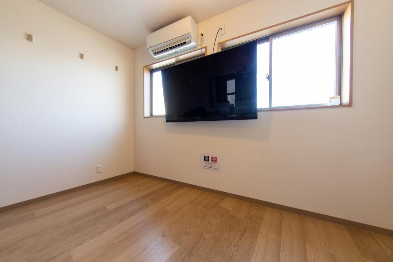 Ferienwohnung Oyado Gorilla Annex Ōsaka Exterior foto